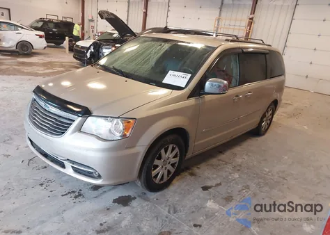 2012 Chrysler Town & Country Touring-L z USA, uszkodzony, nr VIN 2C4RC1CG7CR383880